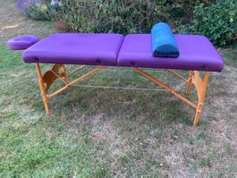 Massageliege lila klappbar mit Zubeh. guter Zustand