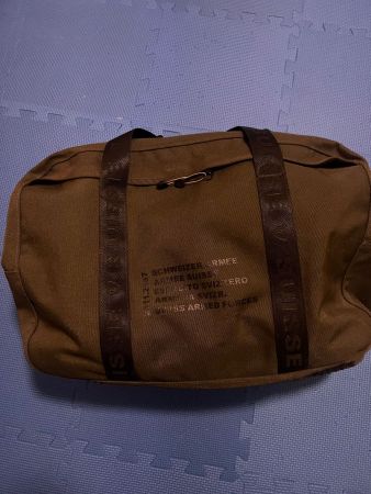 Reisetasche Schweizer Armee oliv mit Tragegurt F-Tasche