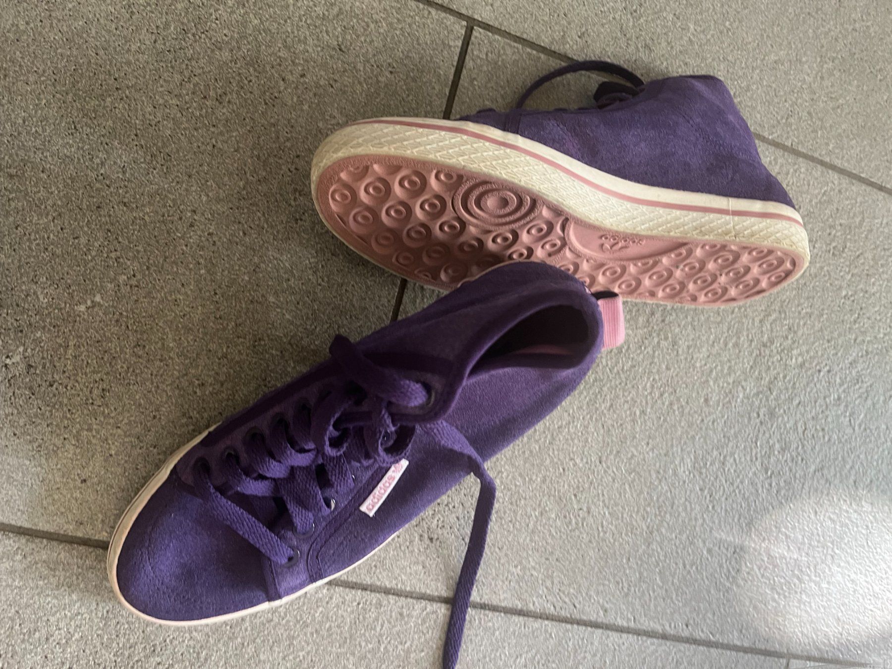 Adidas Scarpe da donna: Adidas high sneaker – Usato da Solothurn venduto da Floefi 1