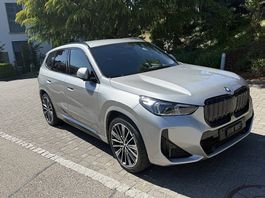 BMW iX 1 xDrive 30