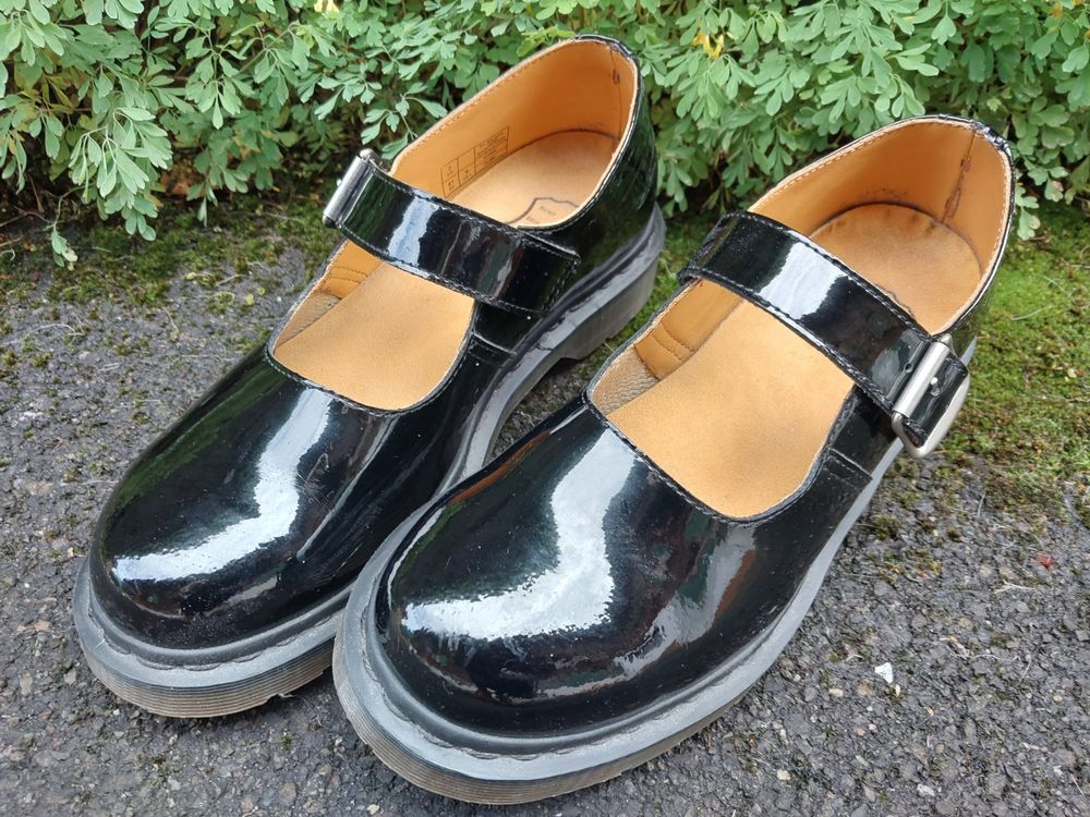 Dr martens mary jane clearance 40