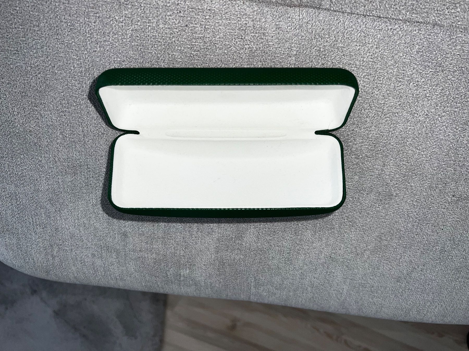 Lacoste Occhiali & Lenti: Lacoste Sonnenbrille top zustand mit Etui – Usato da St. gallen venduto da Weltaristokrat 5