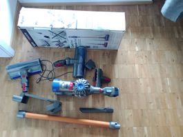 Dyson kabelfreier Staubsauger v8