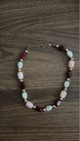 Collier avec perles multicolores état comme neuf