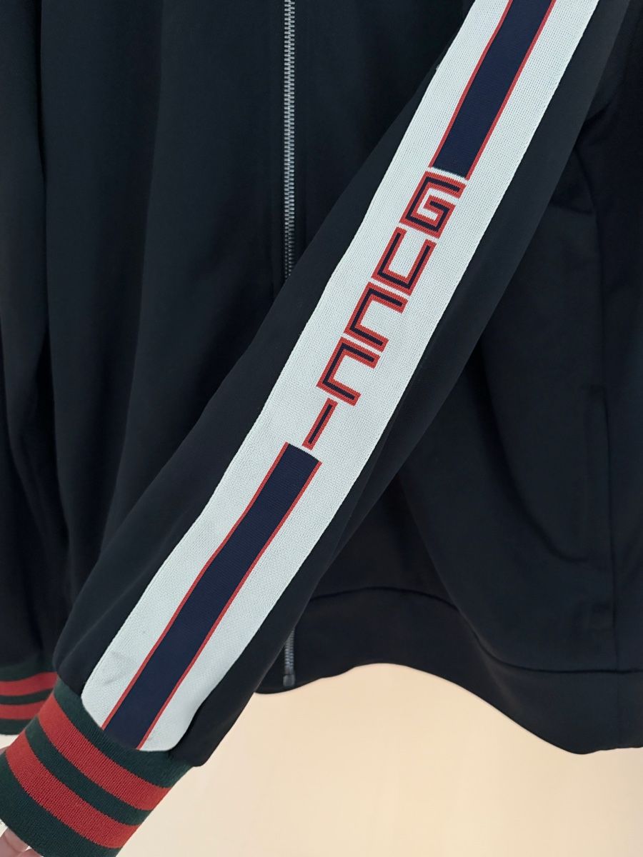 Gucci Giacche: Original Gucci Track Jacket, Grösse L - Top Zustand – Usato da Bern venduto da oaicu 1