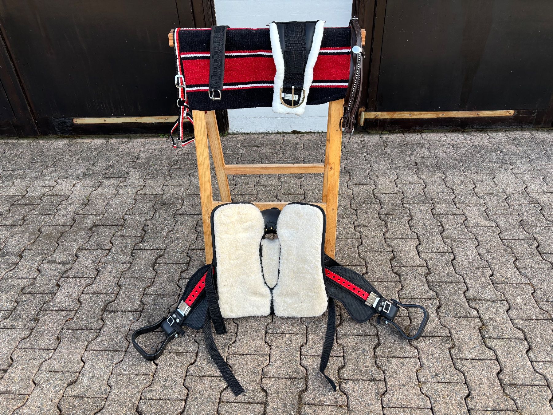 Selle & Accessori: schönes Ponywesternsätteli – Usato da Feldbach venduto da Fea1 8
