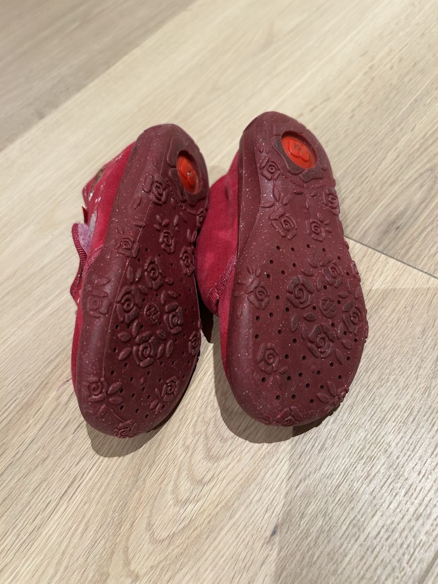Elefanten Scarpe per ragazze: Hausschuhe Elefanten Grösse 22 – Usato da Wetzikon ZH venduto da Smashy333 1