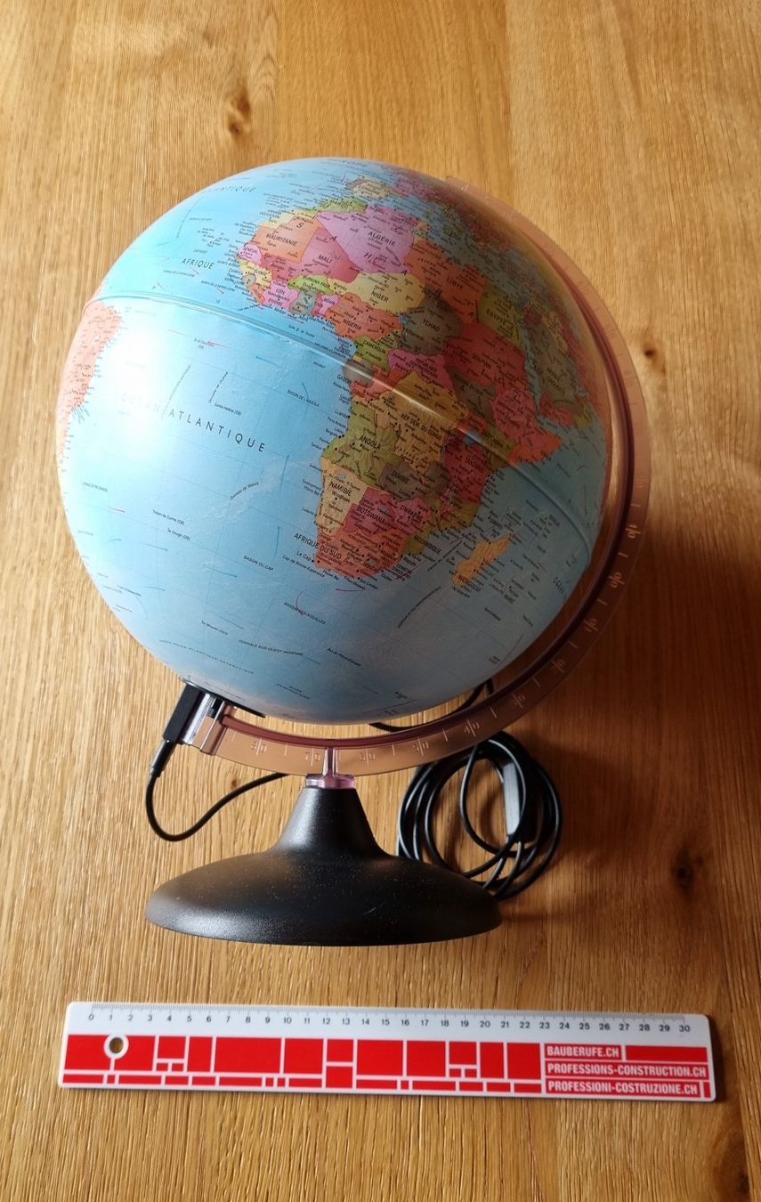 Globus Lampade: Globe terrestre lumineux  /Beleuchteter Globus mit Sternbild – Usato da Couvet venduto da Mima0077 4