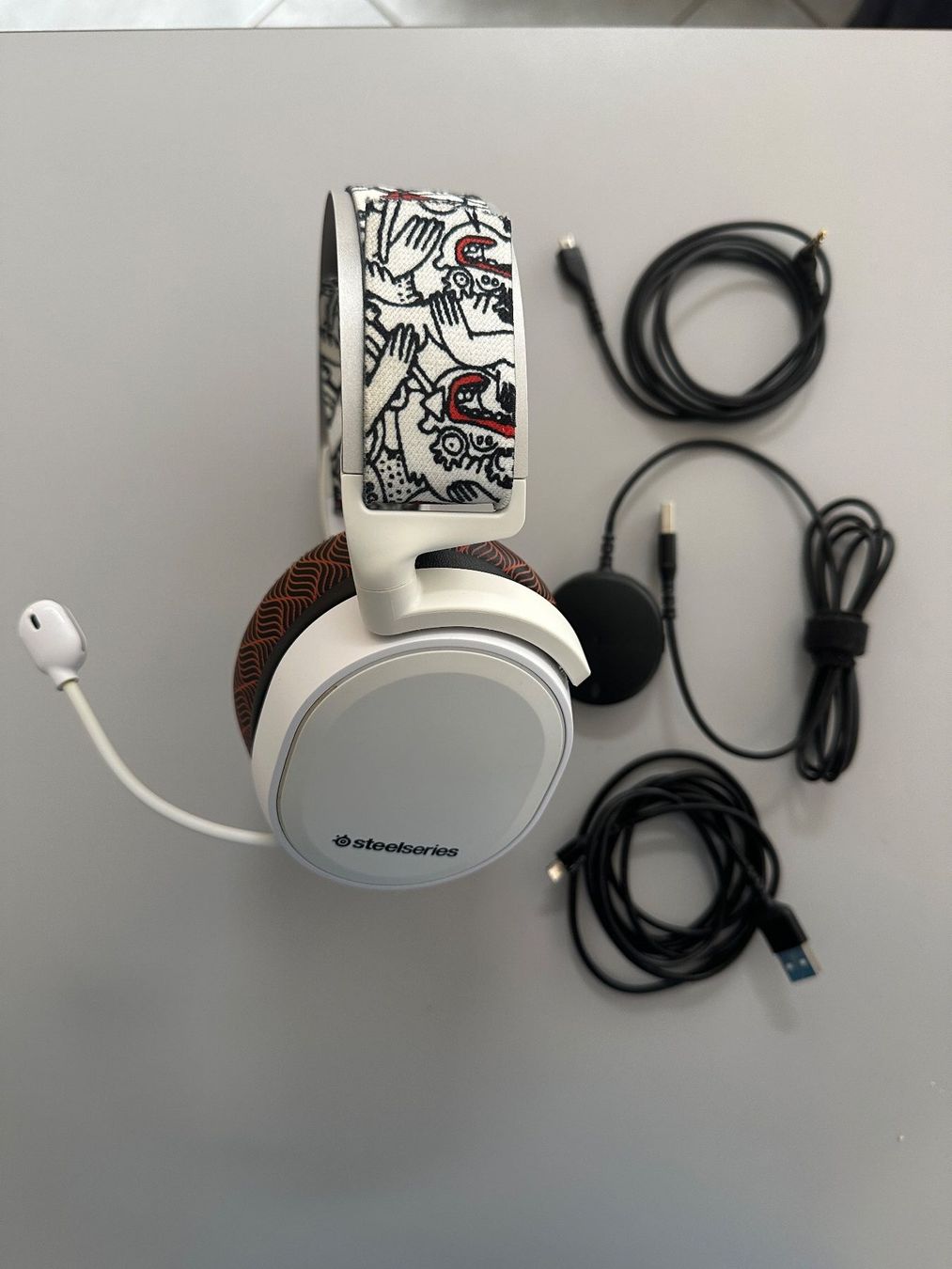 Steelseries Casques audio: SteelSeries Arctic 7 Wireless MOD – D'occasion à La Heutte par Bios 1