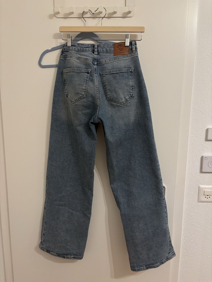 Only Jeans: Jeans only Wide – Neuf (Voir description) à Nyon par liz_ss6g 1