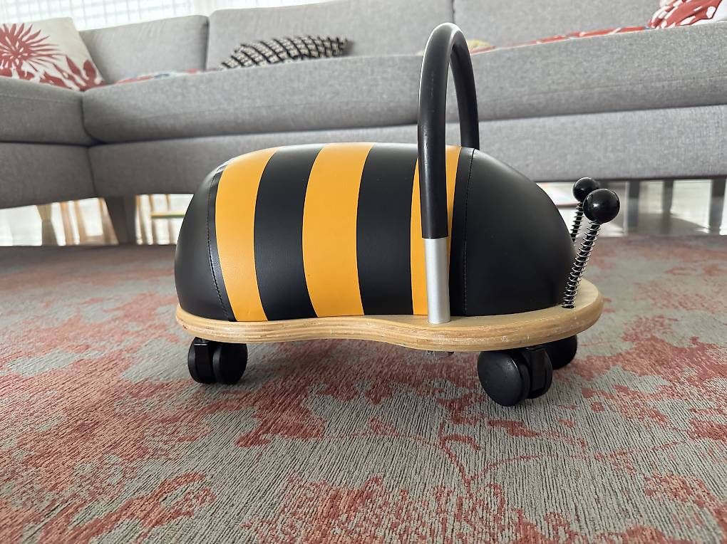 Fahrzeuge für Kinder: Wheely Bug Biene Gross – Gebraucht aus Rorschacherberg von Venuise 1