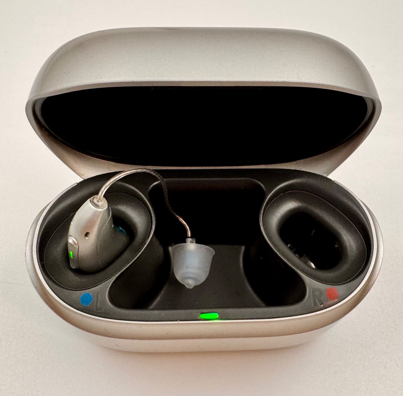 Phonak Attrezzature mediche: Phonak Audéo I90 Sphere Hörgerät Links – Usato da Hermetschwil-Staffeln venduto da Sigmund57 2