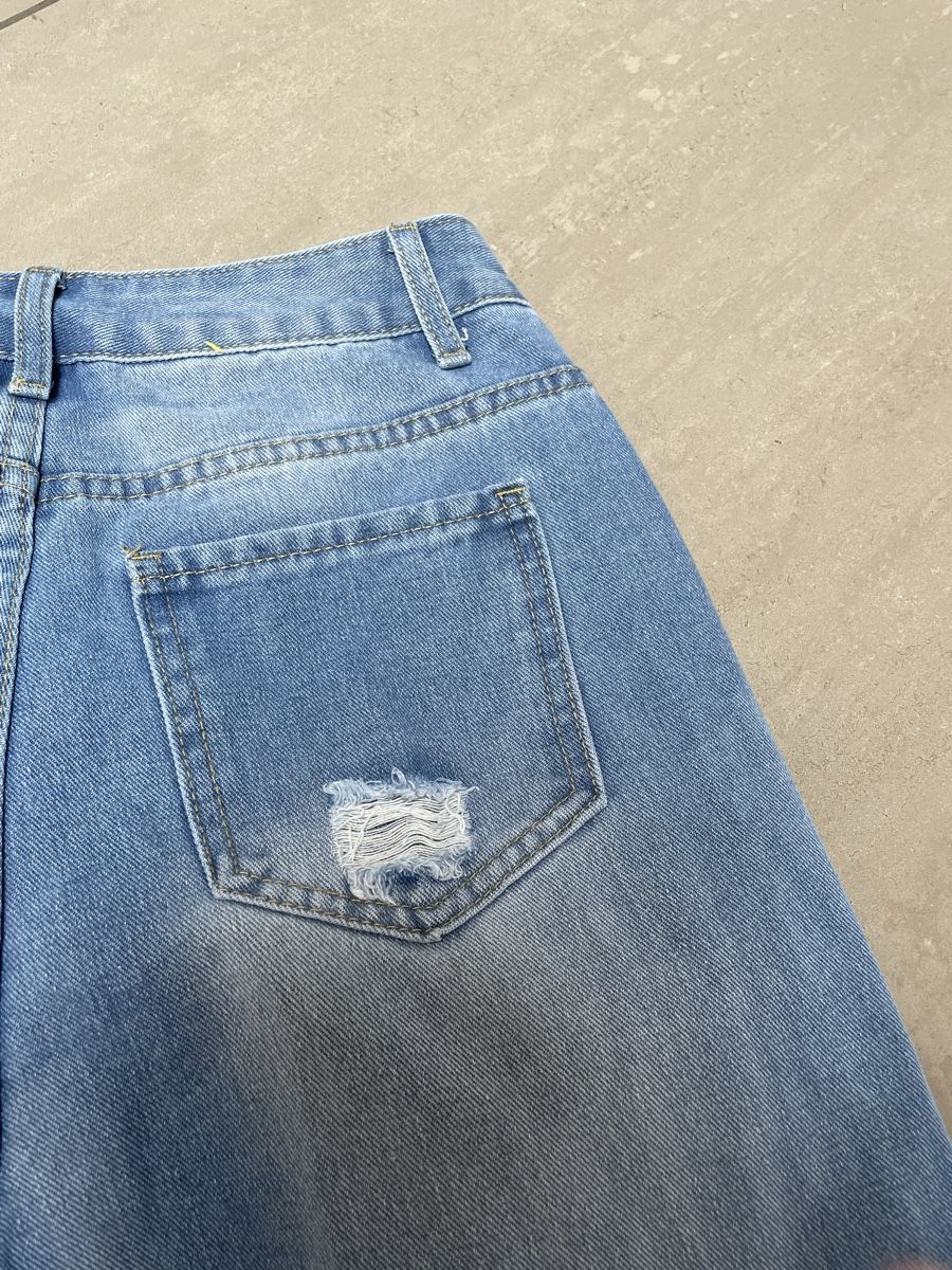 Jeans: Wide Leg Jeans mit Rissen – Nuovo (secondo la descrizione) da Sigriswil venduto da ck56 3