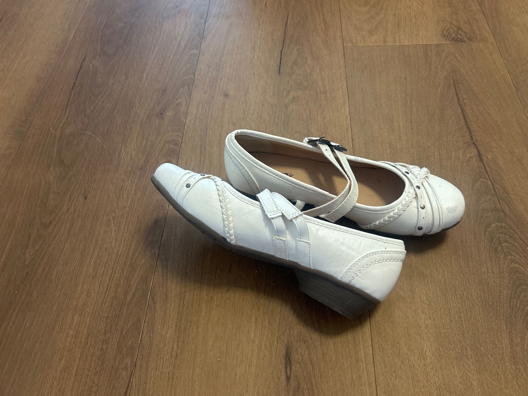 Scarpe da donna: Mary Jane Schuhe weiß Gr 40 Neu – Nuovo (secondo la descrizione) da Regensdorf venduto da Spyke55 2
