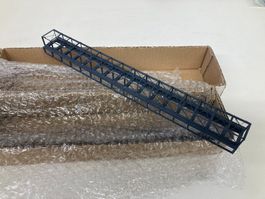 Hack Spur N 21180 KN-30 Unterzugbrücke aus Metall eingleisig