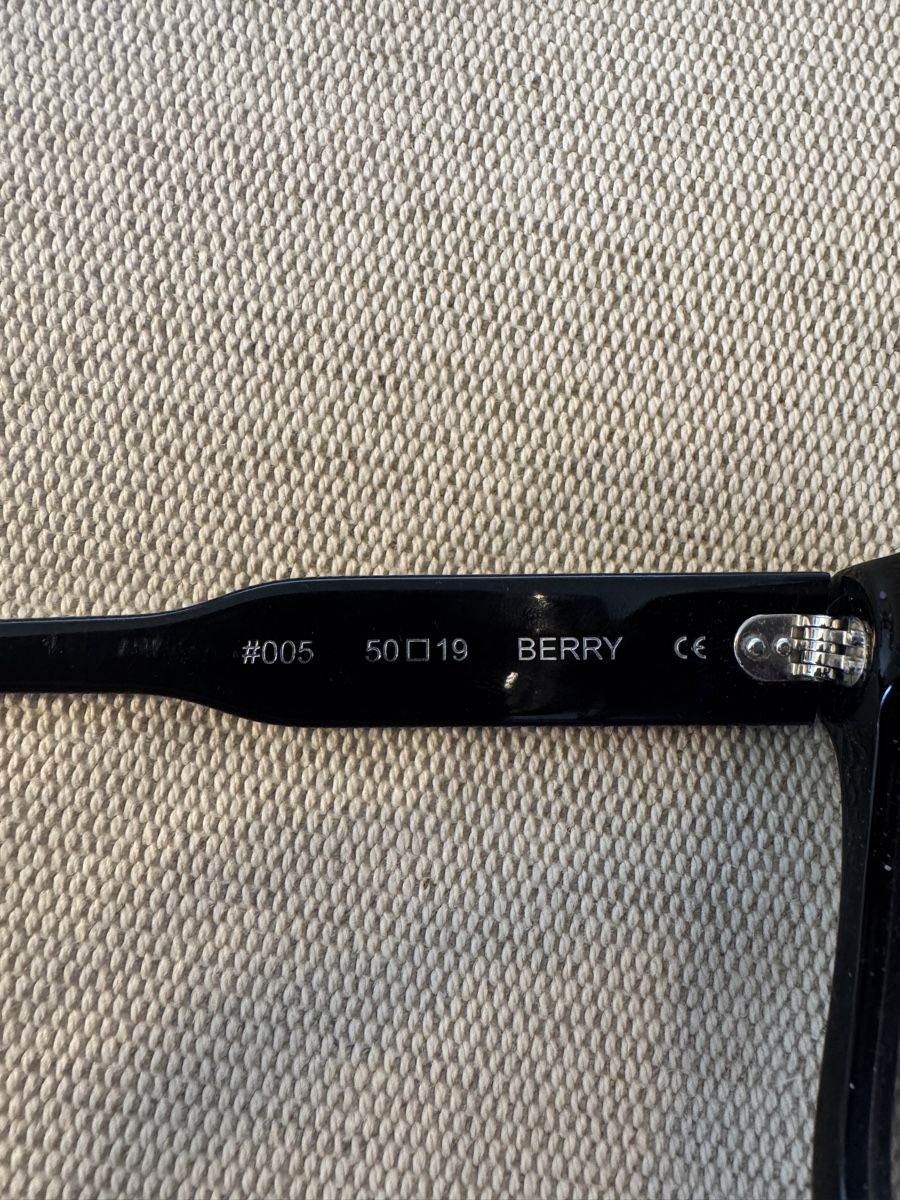 Occhiali & Lenti: Sonnenbrille - Chimi 005 berry, schwarz – Usato da Zürich venduto da s.o13 4