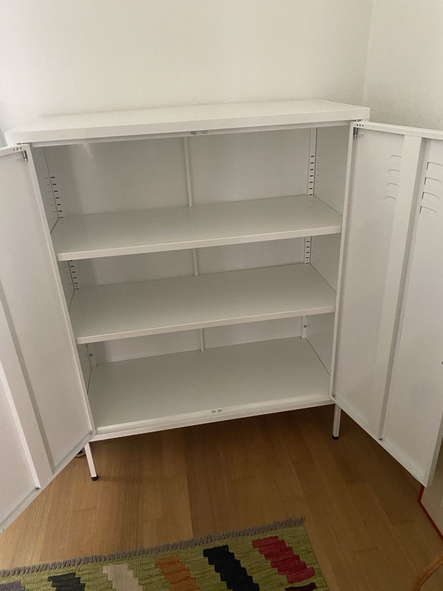 Kommoden: Praktische, schlichte Kommode – Gebraucht aus Zürich von angsch 1