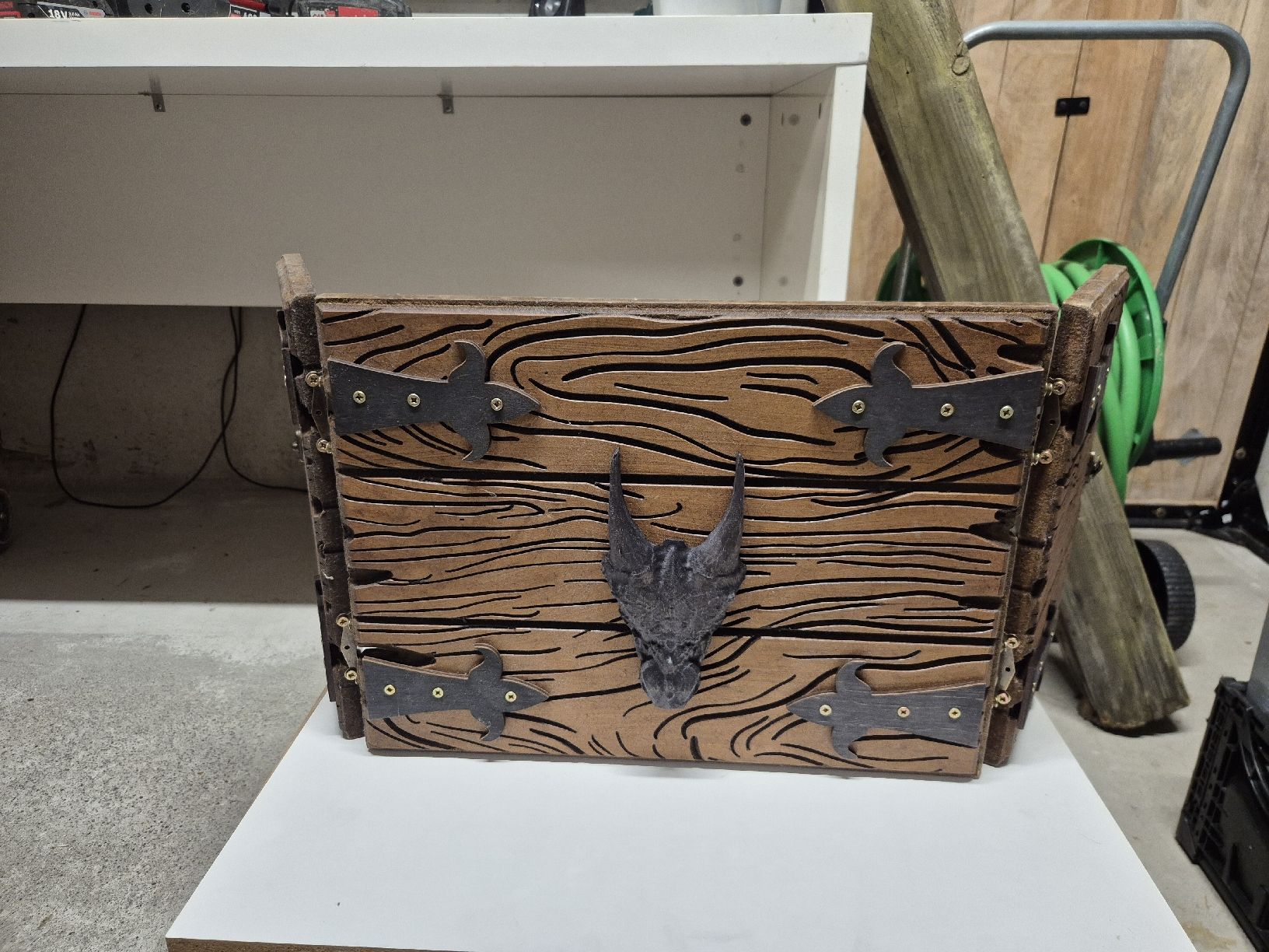 Figurines: Dungeons & Dragons Gamemaster Holzschild Drachenkopf – Neuf (Voir description) à Bischofszell par Ionspeaker 2