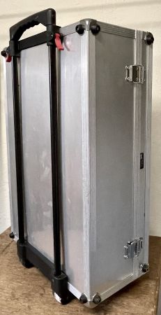 ALUMINIUM ROLLKOFFER/ FLIGHTCASE von BwH