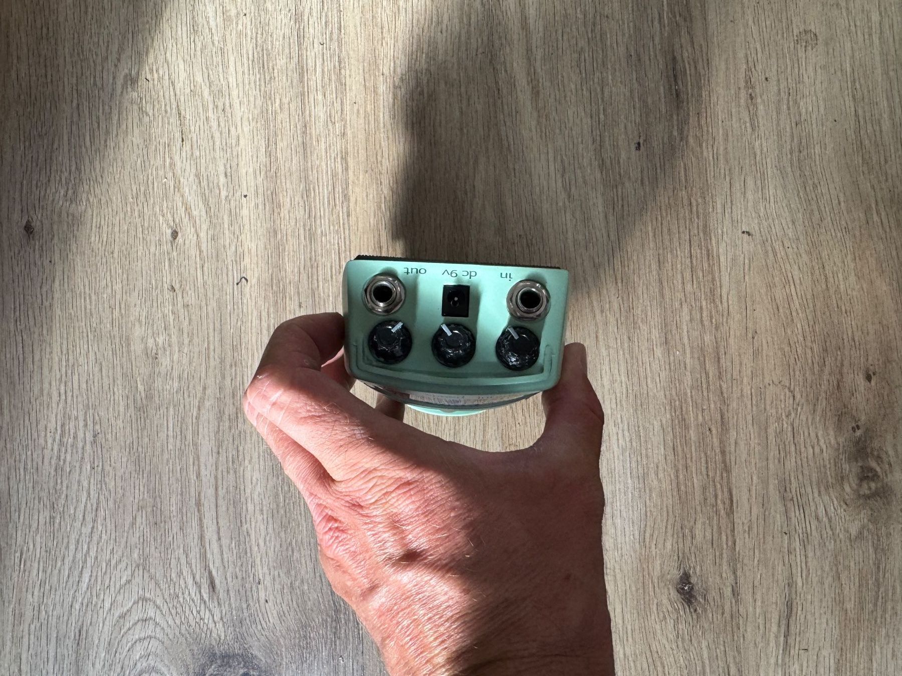 Danelectro Strumenti musicali: Danelectro Cool Cat Vibe Pedal – Usato da Bern venduto da A.W.S.R 1