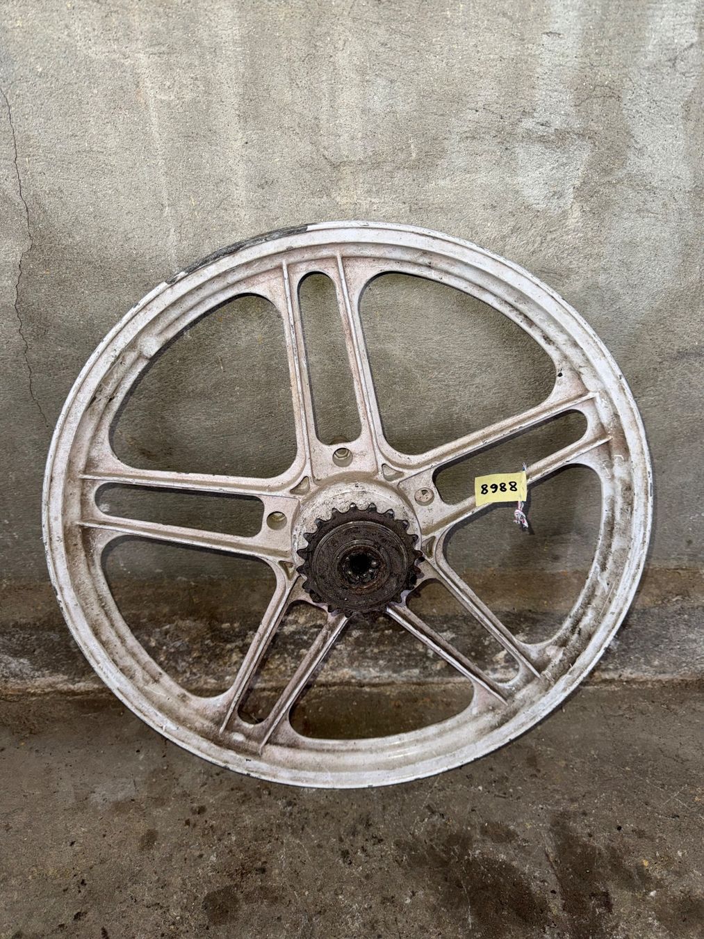 Puch Parti ricambio per ciclomotori: Mofa Gussfelgen Hinterrad 16 Zoll – Difettoso da Fahrni b. Thun venduto da berger_tuning34