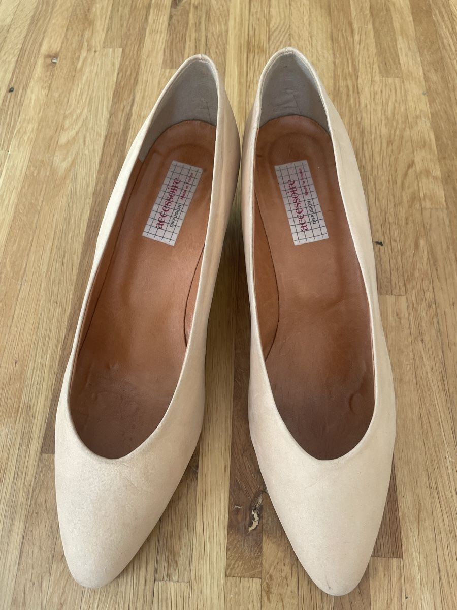 Damenschuhe: Escarpins beiges daim, taille 40 – Gebraucht aus Troinex von nadinebmichaelson 6