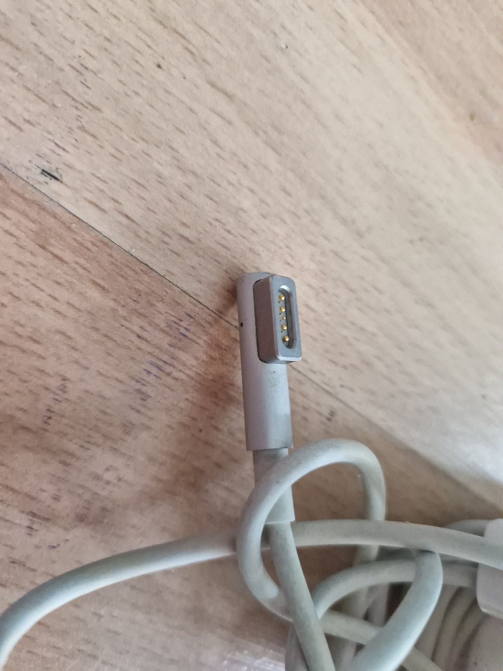 Apple Chargeur: MACBOOK LADEGERÄT – D'occasion à Zürich par Arianco 2