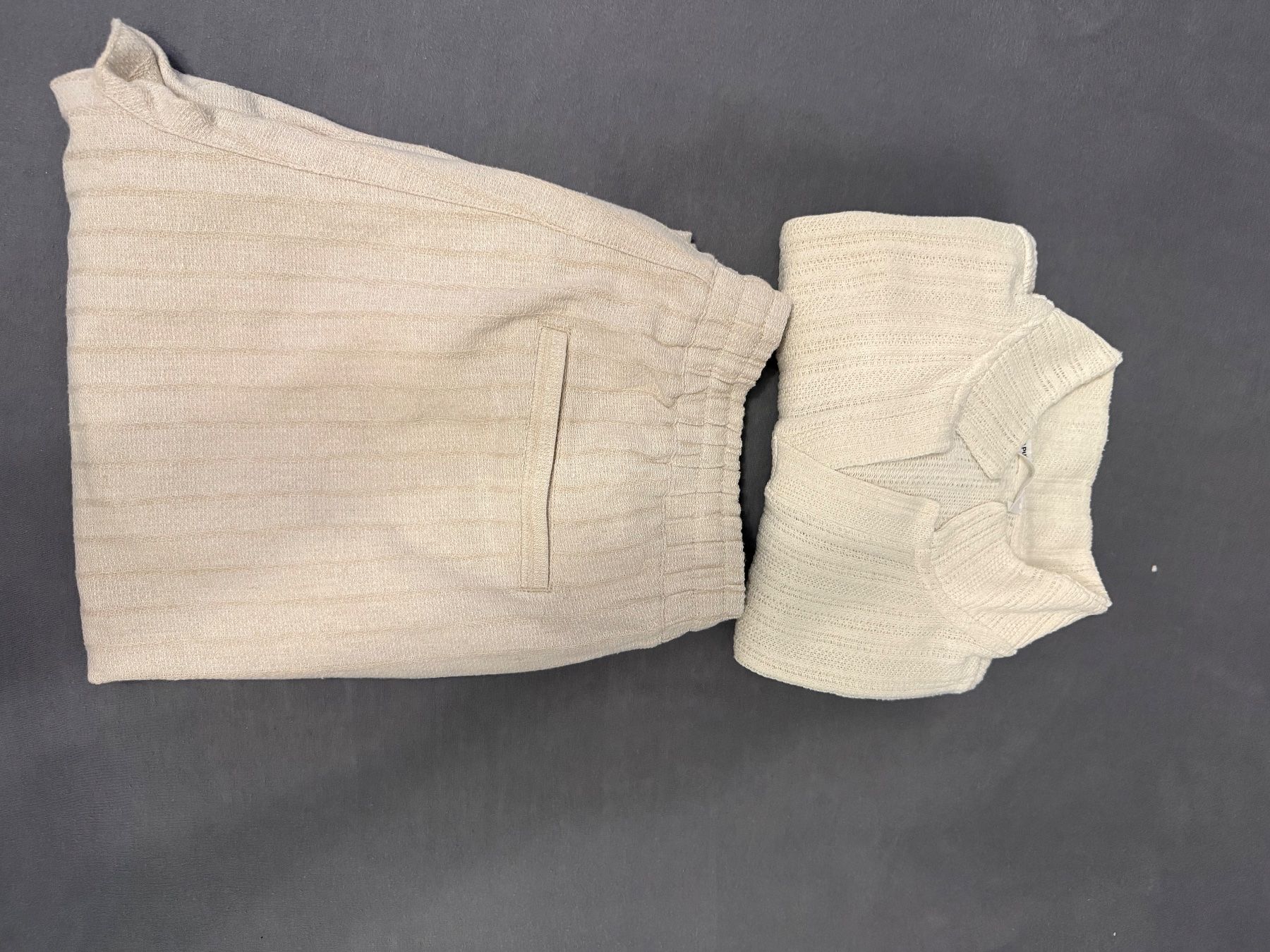 Lots de vêtements: Duo Paket – D'occasion à Gams par ben_l56c