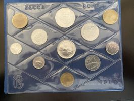 Italie, série complète de 10 monnaies + 1 médaille 1980