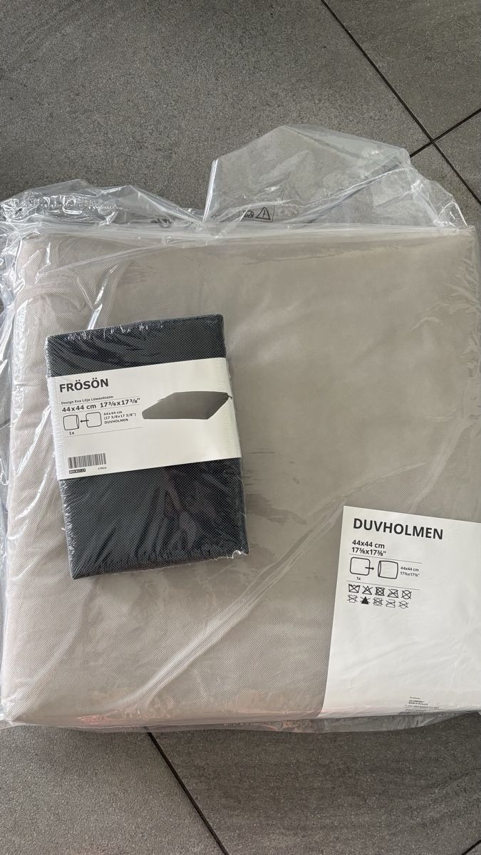 Ikea Set di tavolo e panche: IKEA: 1 applaro table + 4 nammaro chairs + 4 pillows/covers – Usato da Pully venduto da Sell_it_all 4