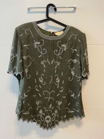 Damen Seiden Bluse bestickt Khaki Grösse 48 guter Zustand