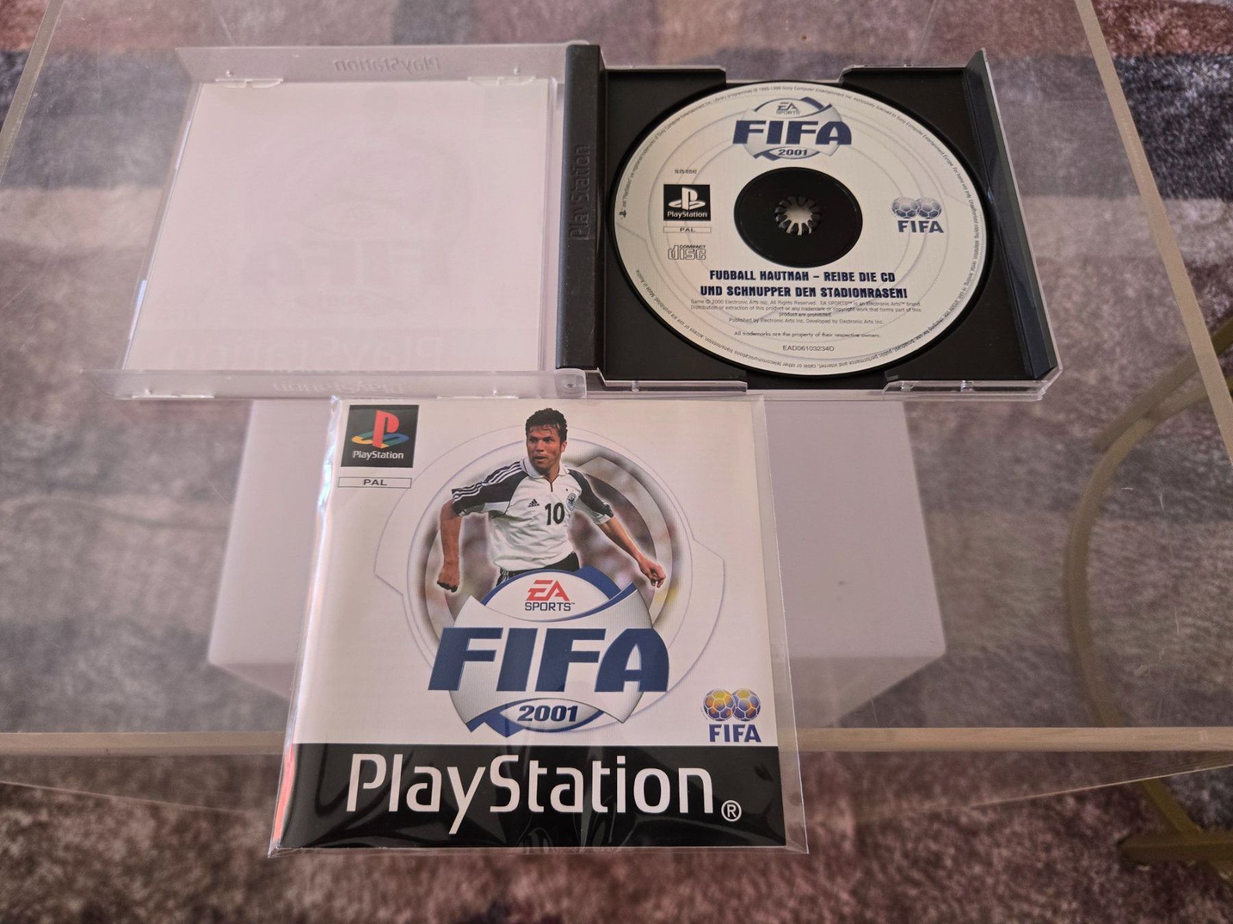 Giochi: FIFA 2001 PS1 – Usato da Bussigny venduto da Kfdlt 2