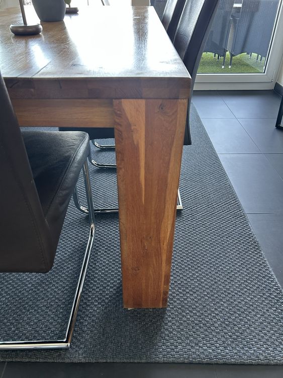 Massiver Holzesstisch aus Eiche mit Stühlen 4