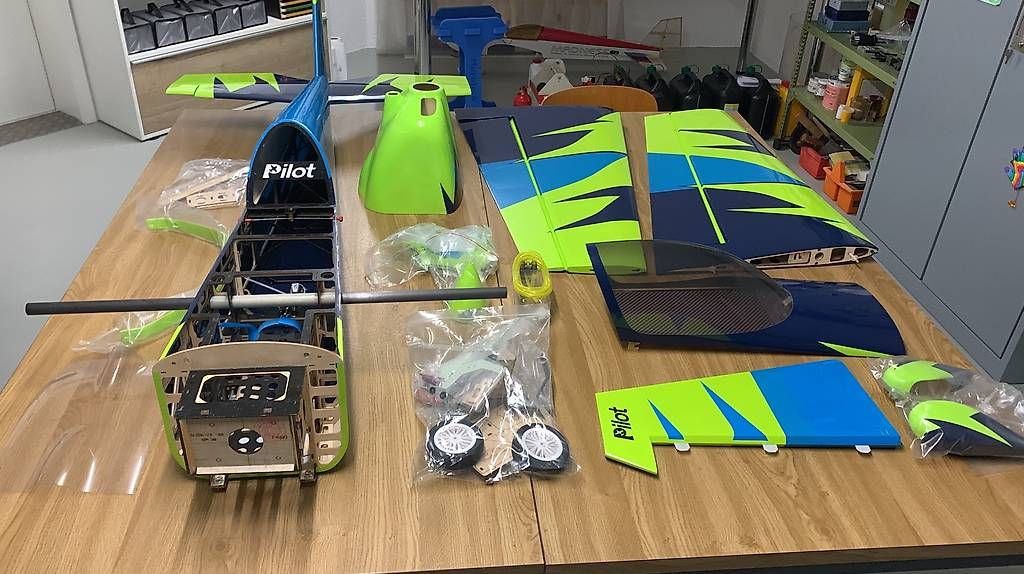 Modellismo RC: Pilot RC Slick-74 – Usato da Marbach SG venduto da has_t62y 2