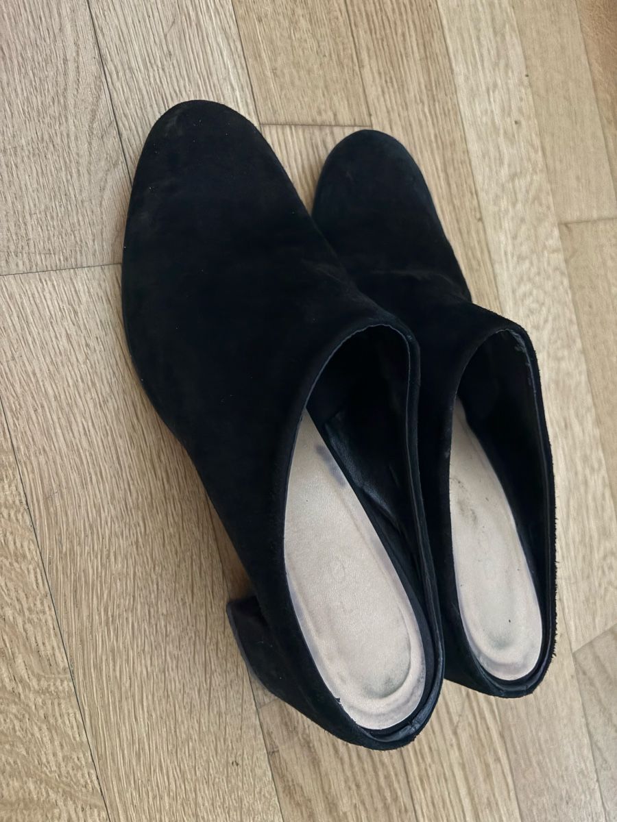 Scarpe da donna: Wildleder Pantoletten – Usato da Zürich venduto da Esperanto 1