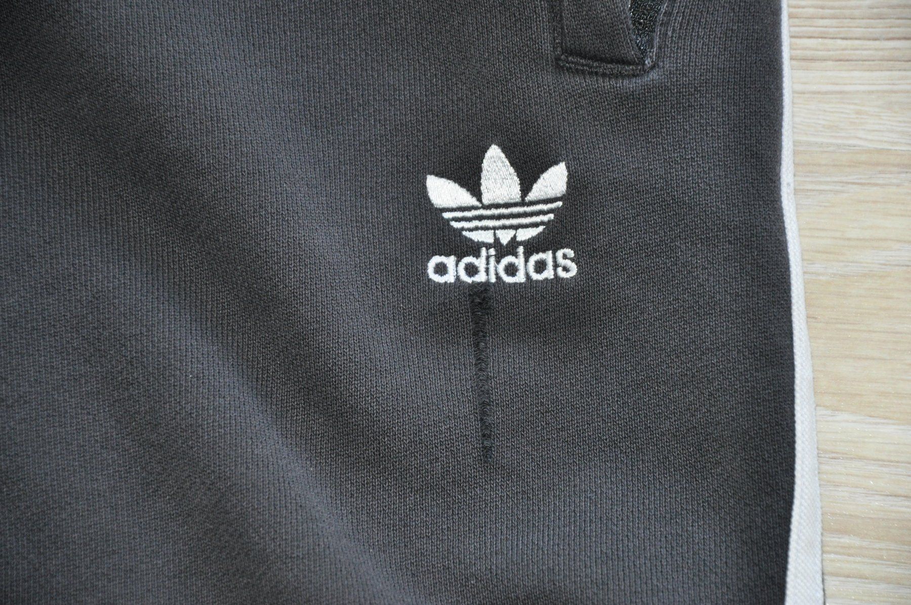 Adidas Hosen: Herren ADIDAS Trainerhosen - Grösse L – Gebraucht aus Winterthur von juve1972 1