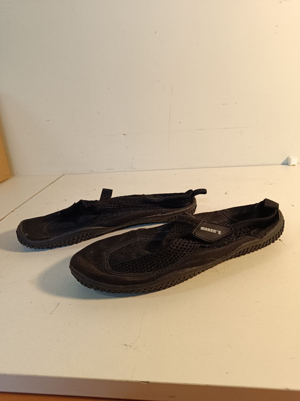 Scarpe da uomo: Badeschuhe Gr. 38 (nov168) – Usato da Künten venduto da Schnaepplihuus 2