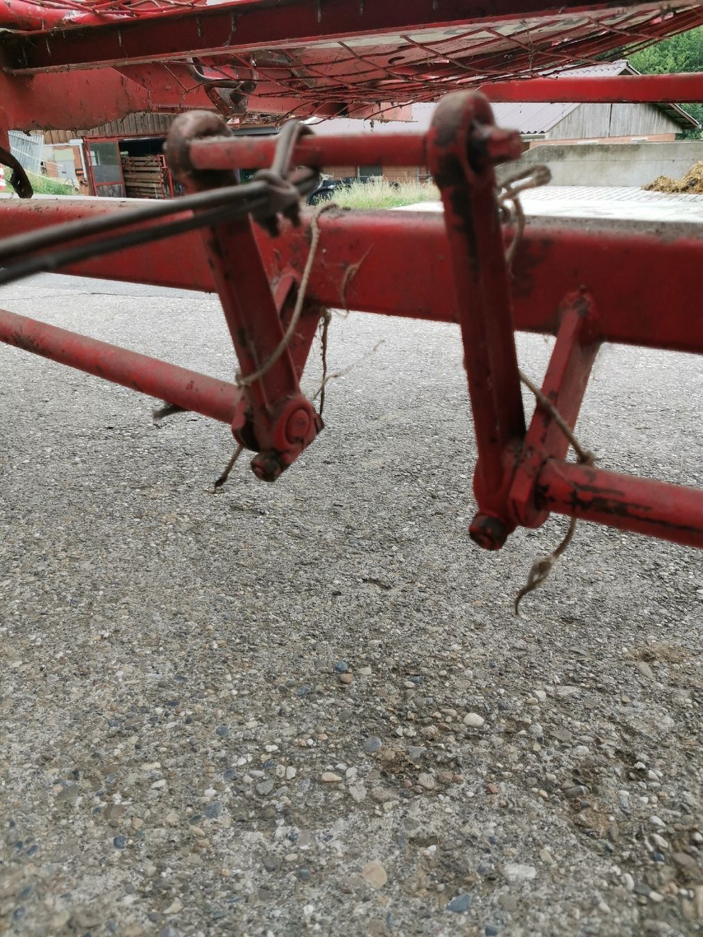 Pöttinger Remorques: Ladewagen Achse Pöttinger  – Défectueux à Schenkon par Steyr30 2