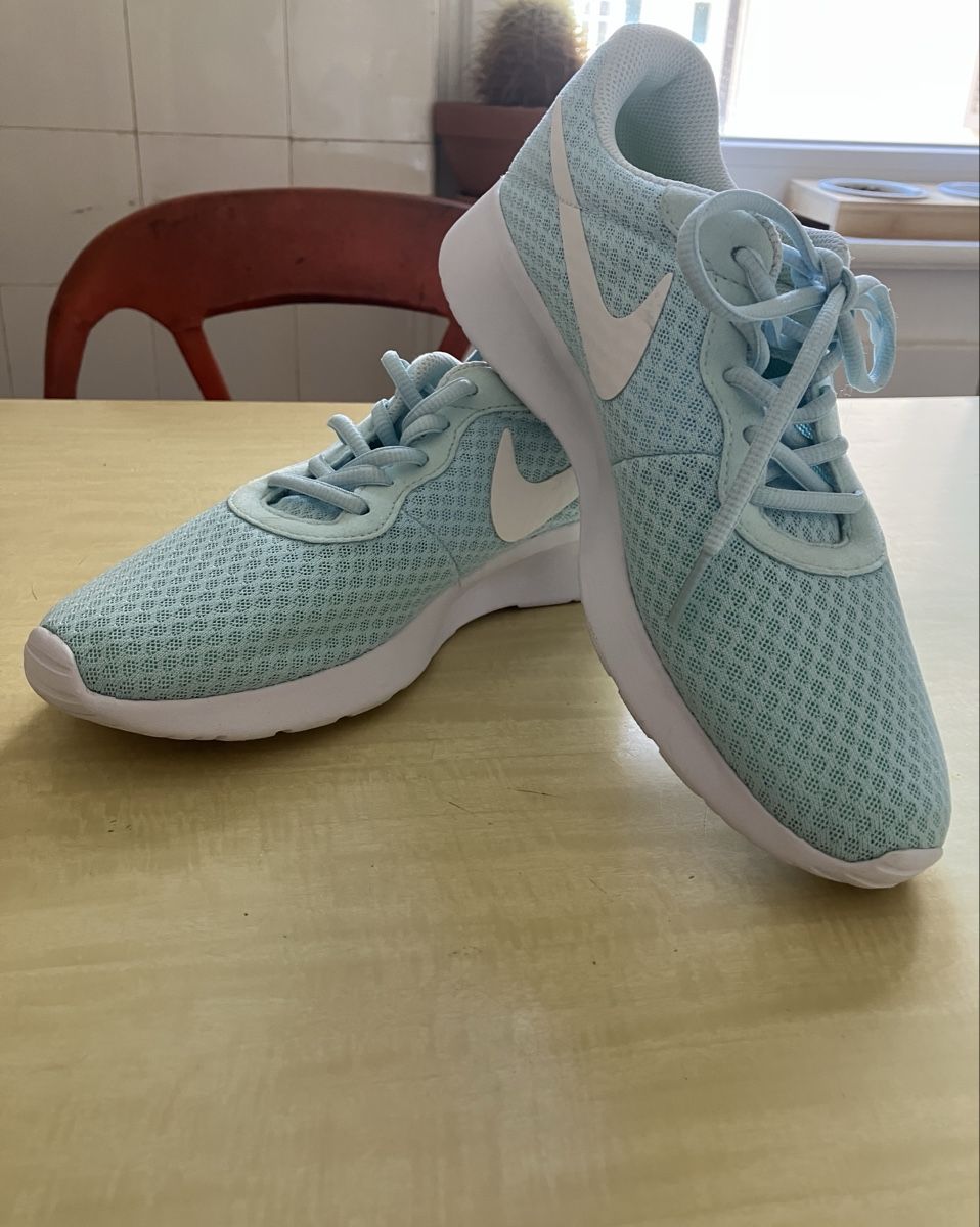 Nike Scarpe da donna: Nike bleu clair – Usato da lausanne venduto da ZeldaZonk58 2