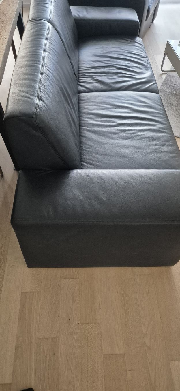 Sofas: Ledersofa mit kleinem Hocker  – Gebraucht aus St.Gallen von chokdee01 3