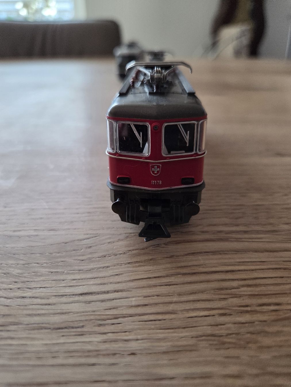 Fleischmann Modelleisenbahnen: Fleischmann SBB Re 4/4 rot  – Gebraucht aus Berikon von TopLok1 3