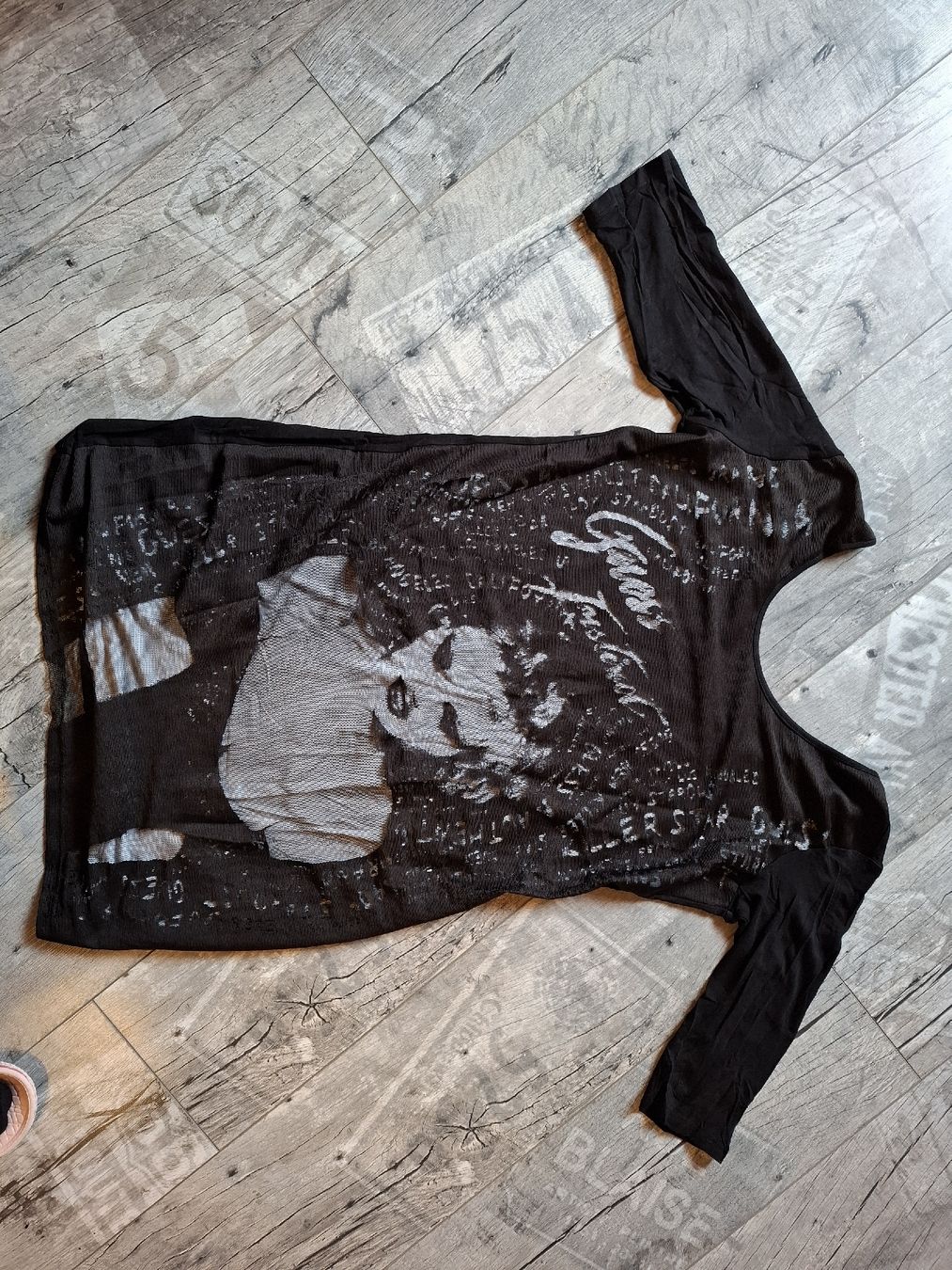 Guess T-shirt: Guess Shirt Gr.L – Usato da Ettenhausen TG venduto da Gismolio