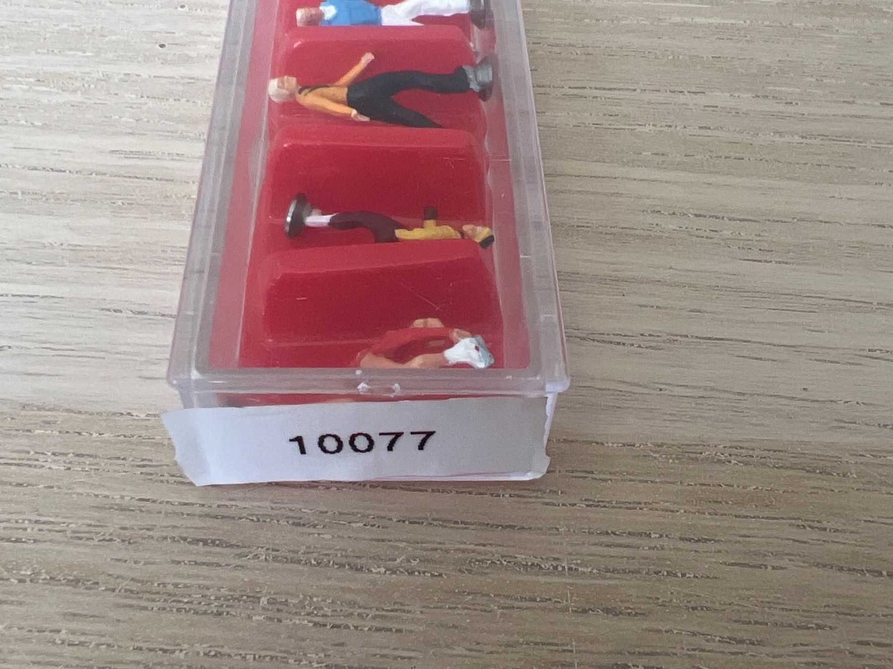 Preiser Modellini di ferrovie: Preiser 10077 H0 OVP NEU – Nuovo e nell'imballaggio originale da St-Aubin-Sauges venduto da tantome 1