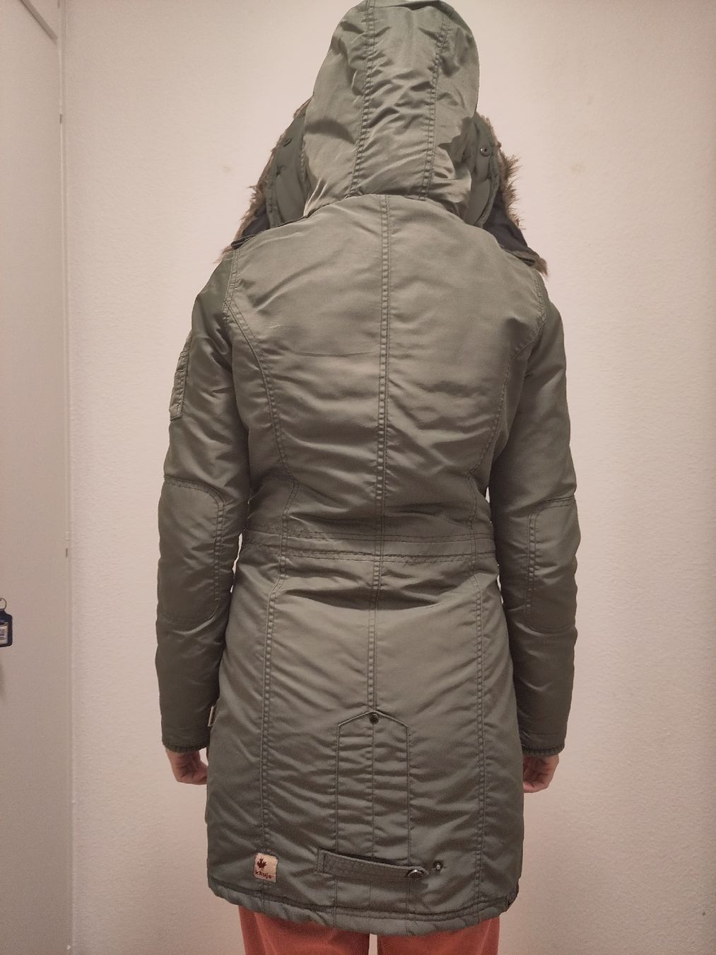 Giacche: grüne Winter Jacke Grosse S – Usato da Zürich venduto da Saf12 1