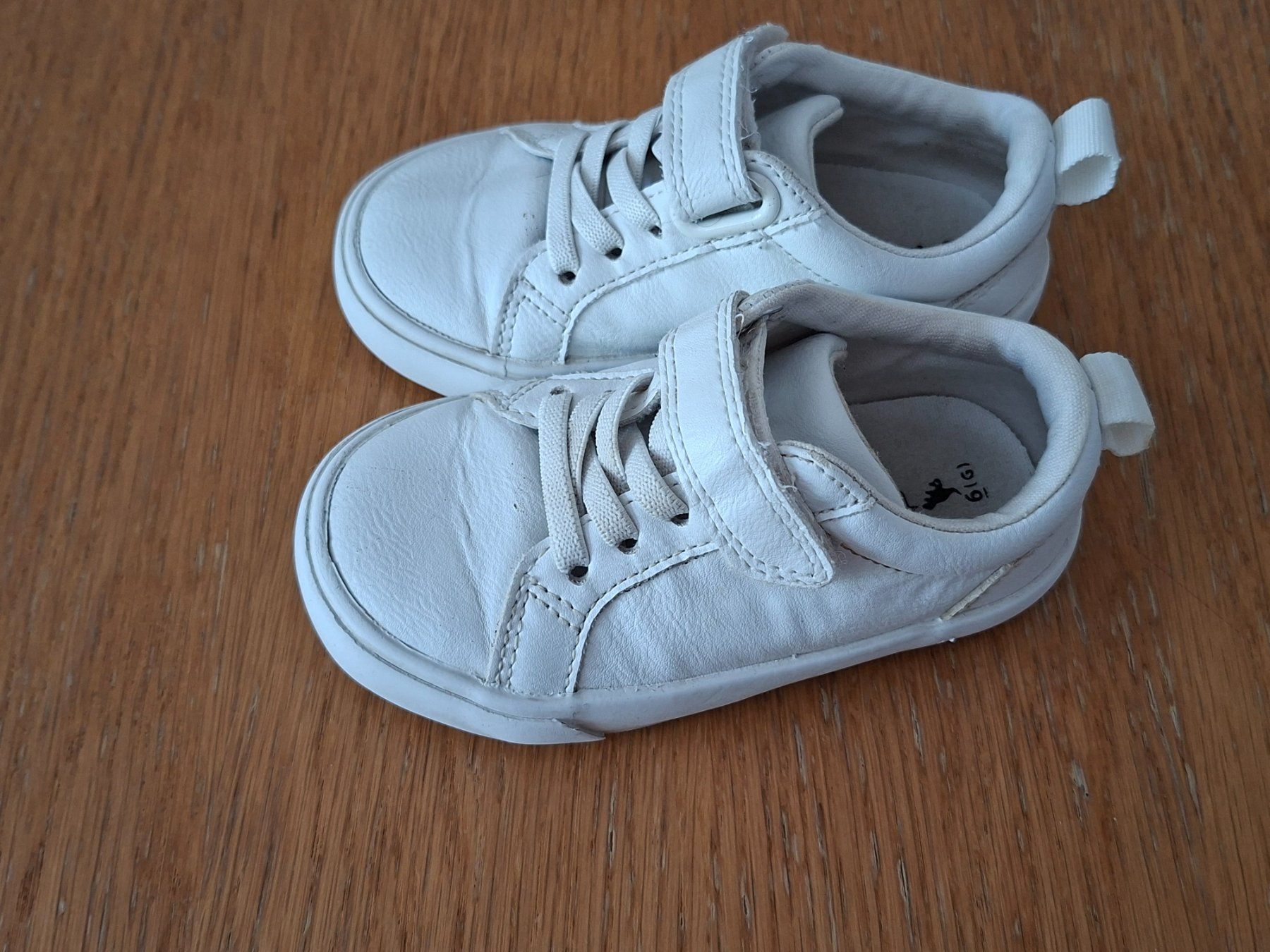 Next Scarpe per ragazzi: Kinderschuhe, Grösse 23 – Usato da Zürich venduto da ege_rbb9 1