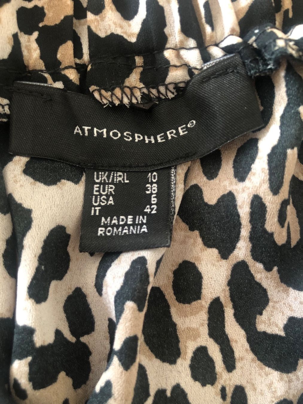 Camicette: Bluse Leoparden Muster Gr 38 Neu – Usato da Zürich venduto da Herbion1 2