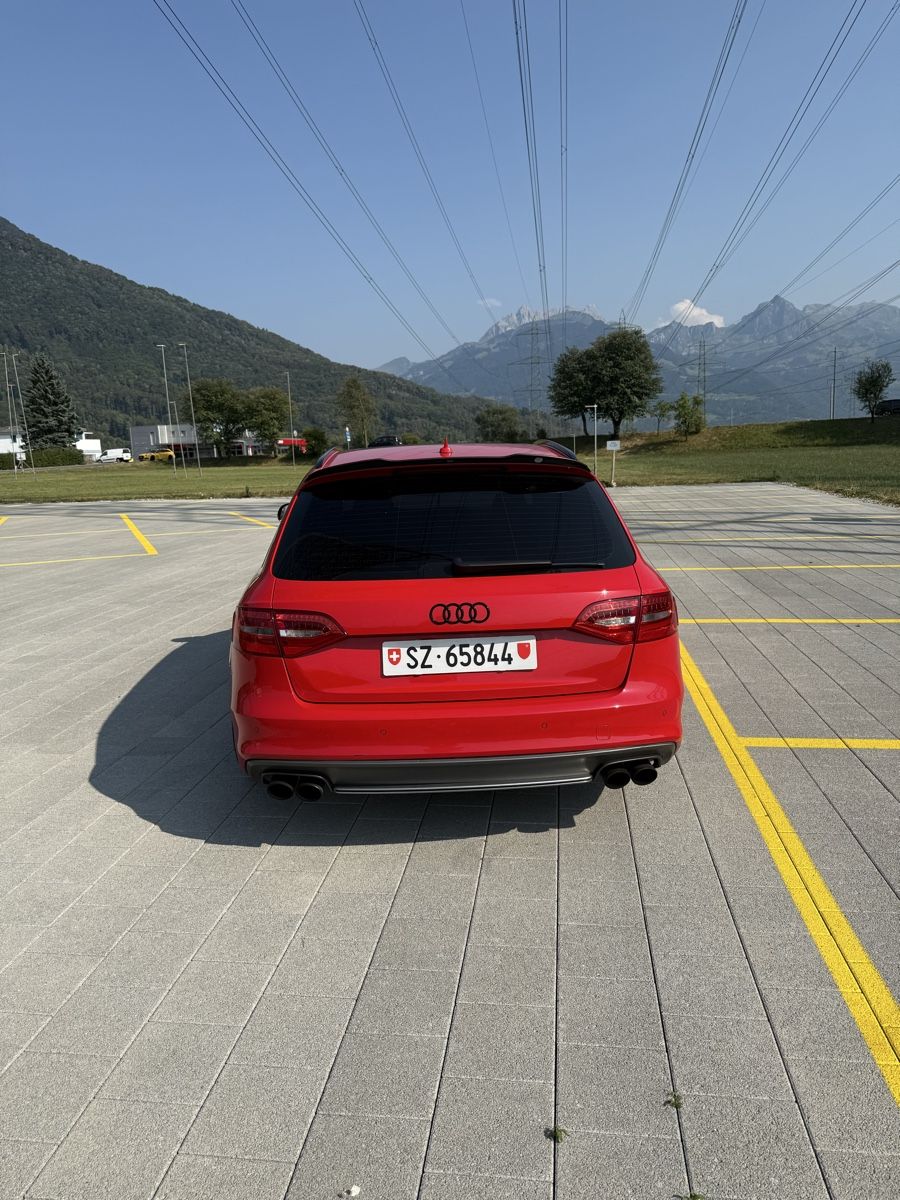Audi Autos: Audi S4 B8 Facelift – Gebraucht aus Reichenburg von luk_r8lx 2