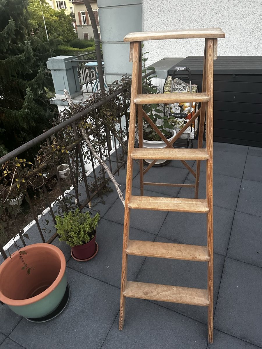 Leitern: Holz-Stehleiter – Gebraucht aus Biel/Bienne von Violetbutterfly 2