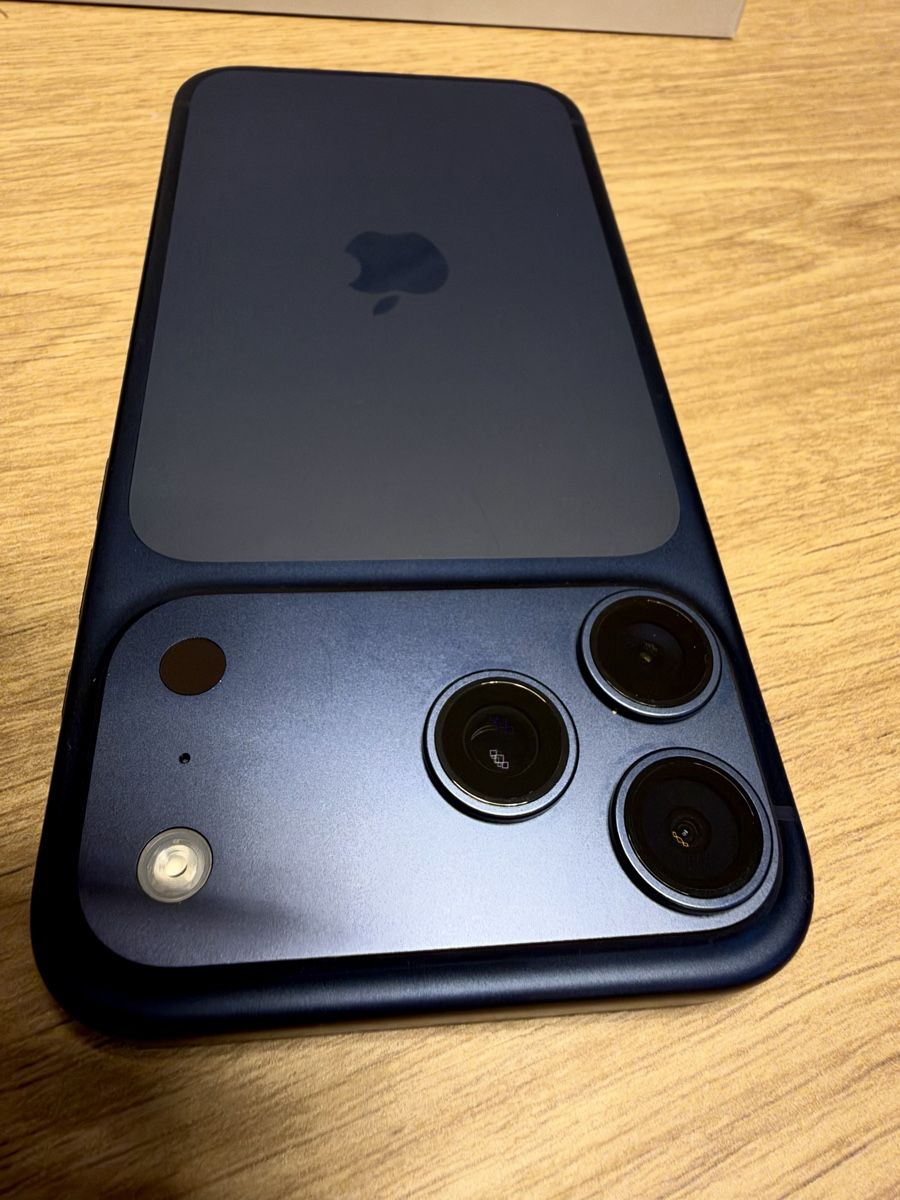 Apple Portables: iPhone 17 Pro Max blau 256GB – Neuf (Voir description) à Engelburg par Galena92 3