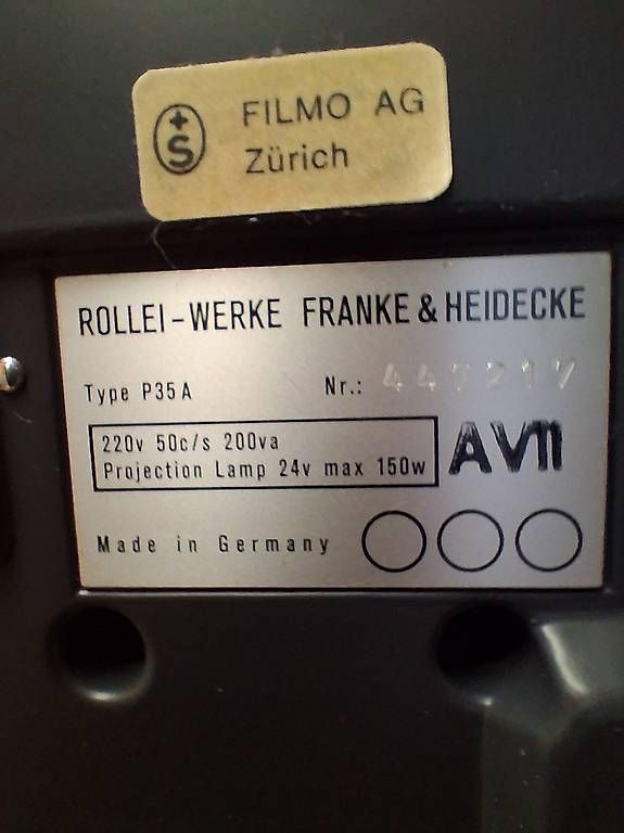 Proiettori: Dia Projektor "Rollei" mit Fernbedienung – Usato da Brunnadern venduto da Hant1306 2